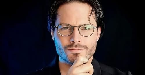 Hello everyone! 🎉 I just had an amazing conversation with Robert Juriš from Financial R…