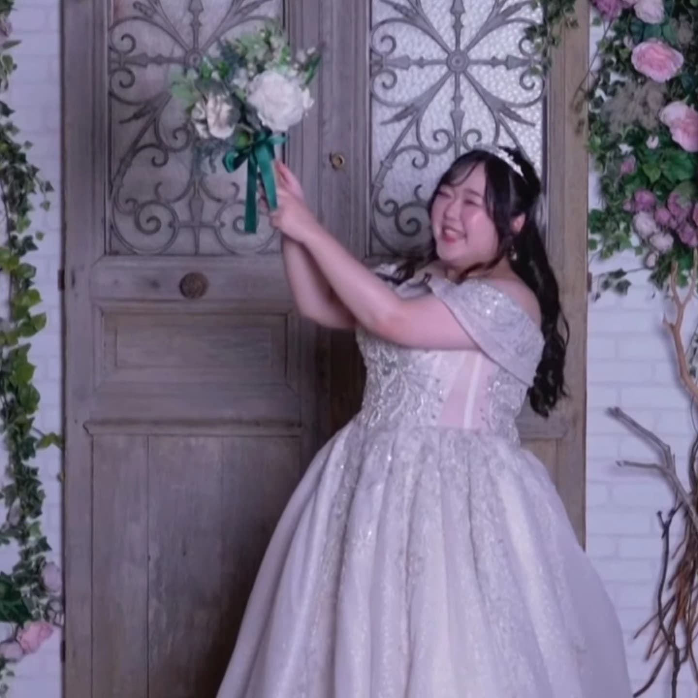 đ WEDDING WITH A HOLOGRAM: The Future of Love or a Desperate Escape?