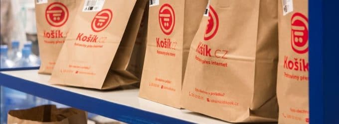 Košík o letošních Vánocích minimalizuje plýtvání potravinami díky umělé inteligenci