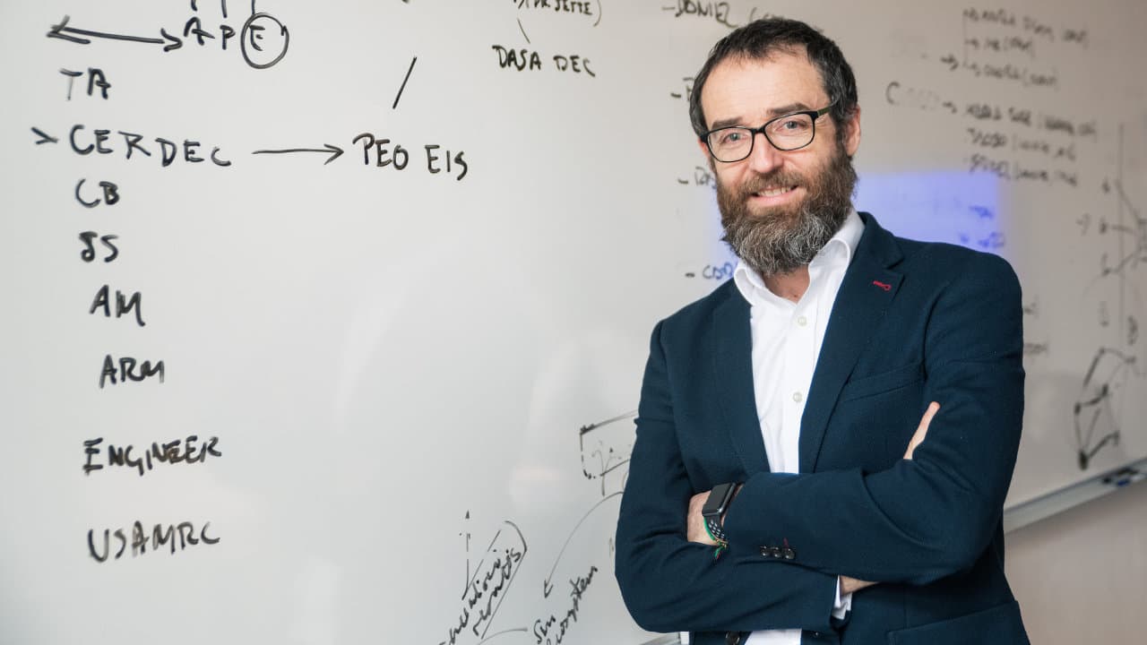 Artificial Intelligence Manipulates Us. We Are Unable to Understand Why Neural Networks Decide as They Do, Says Professor Pěchouček