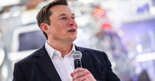 Elon Musk Unveils New Brain Microchip. From Friday to Saturday, He Showed How the Chip in…