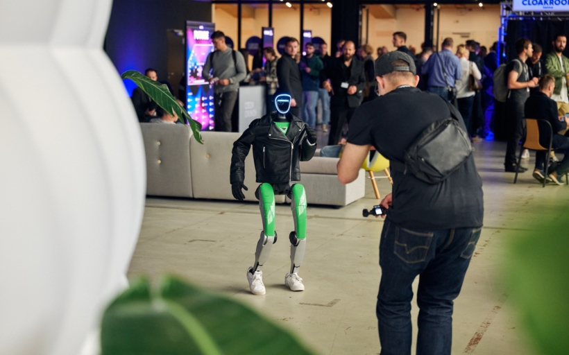 CzechCrunch Future — stage and audience. Photo: Thomas Habr / CzechCrunch