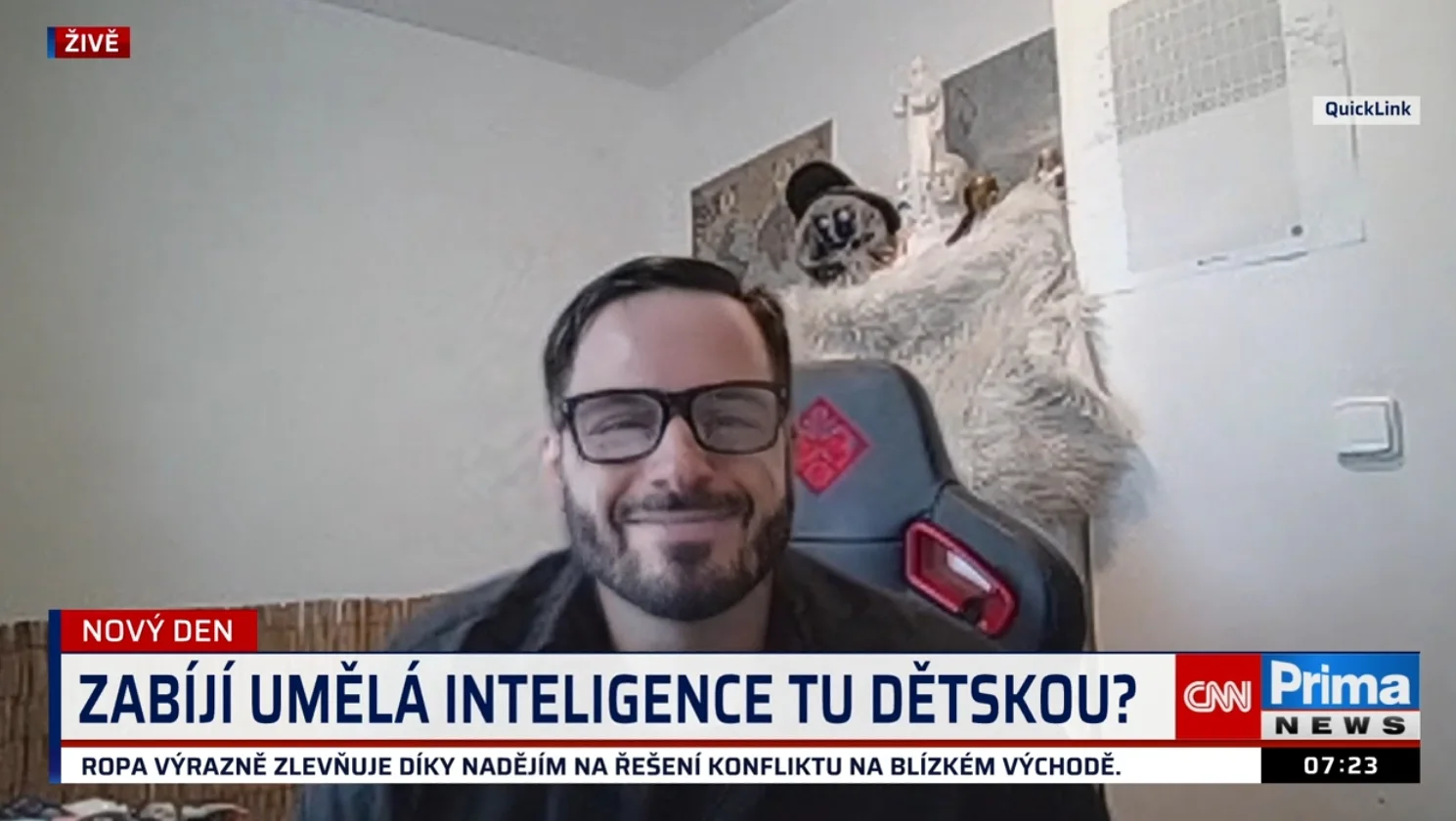 Jan Tyl during the live CNN Prima NEWS discussion about children and AI